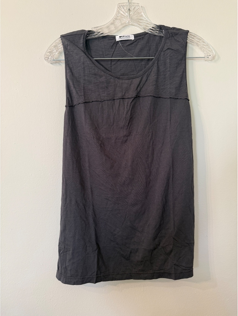 LA Made Revolve charcoal grey active top - M